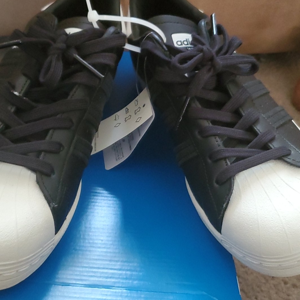 SUPERSTAR - Picture 5 of 6